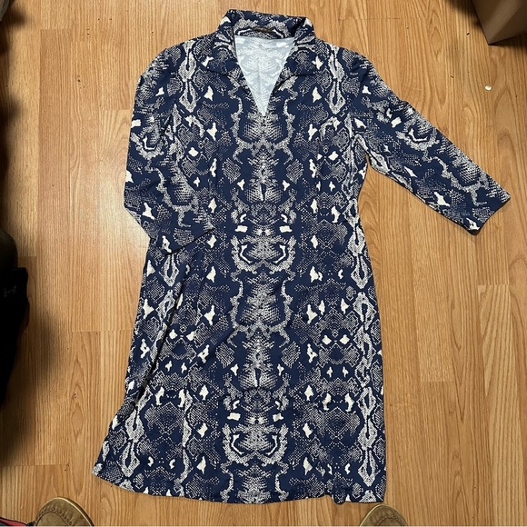J. McLaughlin size large blue cream snake print shift dress 3/4 sleeves collar